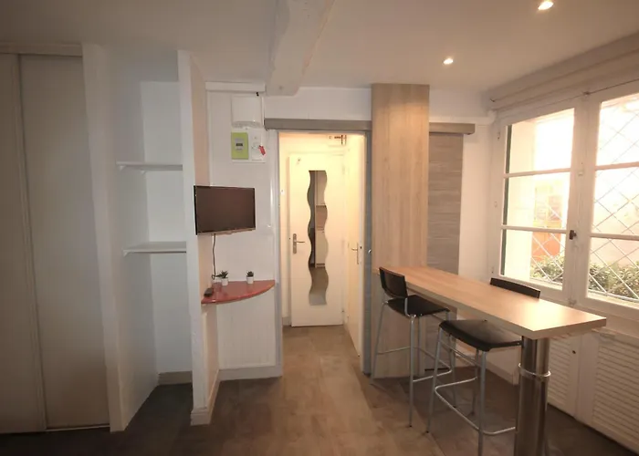 Διαμέρισμα Treille Rdc *